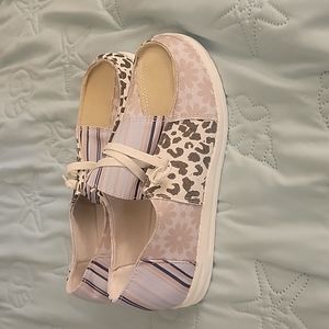 Leopard Striped Splicing Round Toe Flat Sneakers